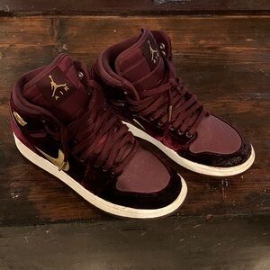 Jordan Men Retro Heiress velvet  Maroon and Gold Sneakers limited addition